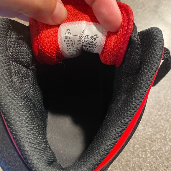 Big Boy Nike Jordan 1 Size 4.5Y - Picture 6 of 6
